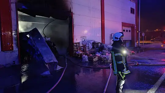 Kayseri'de masa sandalye atölyesinde yangın