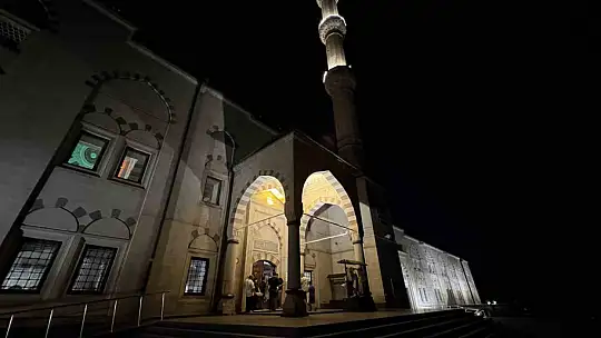Kayseri'de Mevlit Kandili'nde eller semaya açıldı