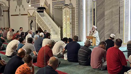 Kayseri'de Mevlit Kandili'nde eller semaya açıldı