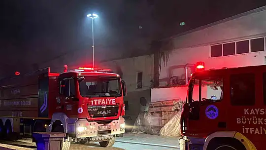 Kayseri'de mobilya fabrikasında yangın