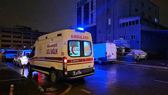 Kayseri'de mobilya mağazasındaki yangında duman hafızlık okuluna sızdı: 5 öğrenci zehirlendi