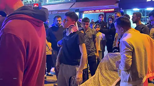 Kayseri'de motosiklet yolun karşısına geçmeye çalışan çocuğa çarptı: 2'si ağır, 3 yaralı
