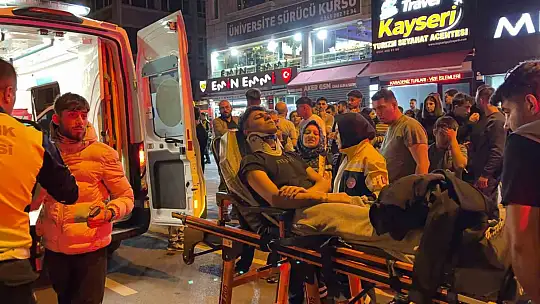 Kayseri'de motosiklet yolun karşısına geçmeye çalışan çocuğa çarptı: 2'si ağır, 3 yaralı