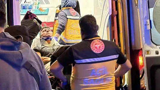 Kayseri'de motosiklet yolun karşısına geçmeye çalışan çocuğa çarptı: 2'si ağır, 3 yaralı