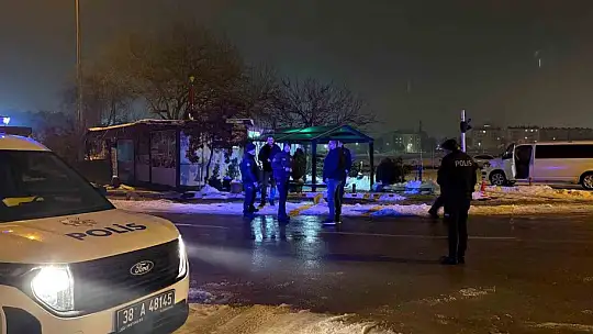 Kayseri'de oğlu, babasının büfesini kurşunladı