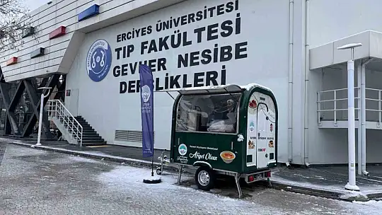 Kayseri'de öğrencilere sıcak çorba ikramı