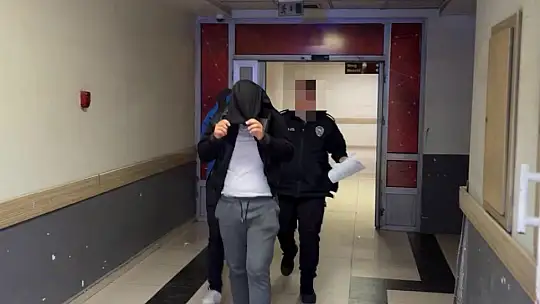 Kayseri'de otomobil yayaya çarpıp kaçtı: 1 ağır yaralı