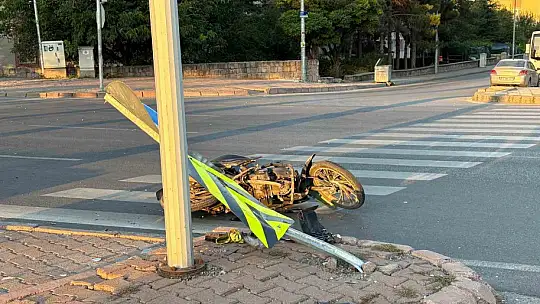 Kayseri'de otomobilin çarptığı motosiklet sürücüsü ağır yaralandı