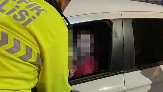 Kayseri'de otomobiliyle uyuyakalan sürücüye 25 bin TL idari para cezası yazıldı