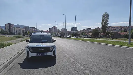 Kayseri'de otomobiller çarpıştı: 2 ölü, 2 yaralı