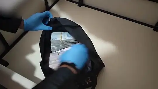 Kayseri'de özel ekip, cezaevi firarisi 2 şahsı yakaladı