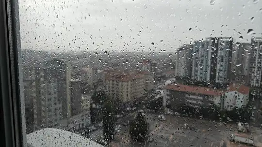 Kayseri'de sağanak yağış etkili oldu