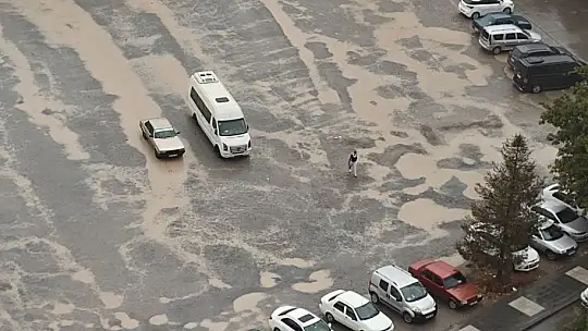Kayseri'de sağanak yağış etkili oldu