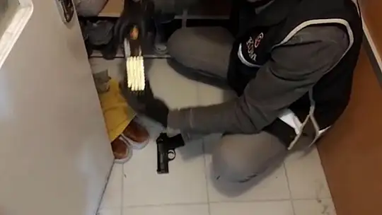 Kayseri'de silah ticareti yapan 2 şahıs yakalandı
