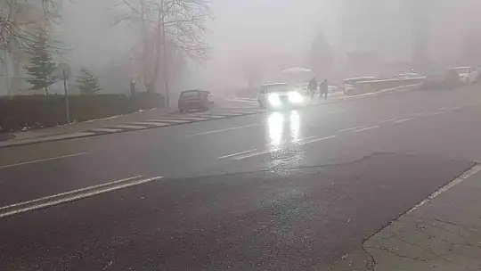 Kayseri'de sis görüş mesafesini düşürdü