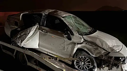 Kayseri'de takla atan otomobilde anne ve oğlu yaralandı