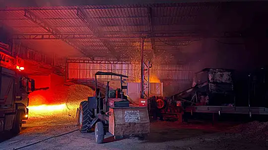 Kayseri'de talaş briketleme makinasında çıkan yangın büyümeden söndürüldü