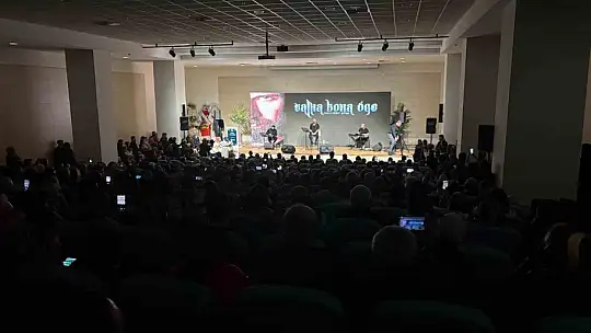 Kayseri'de Talha Bora Öge konserine yoğun ilgi