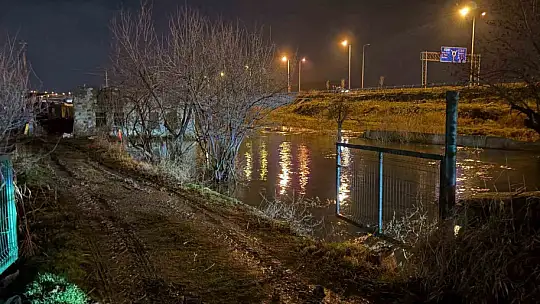 Kayseri'de taşkın riski: 200 hayvan tahliye edildi