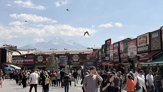 Kayseri'de termometreler 34 dereceyi gösterdi