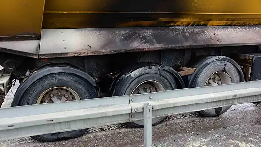Kayseri'de tırın lastiklerinde çıkan yangın büyümeden söndürüldü