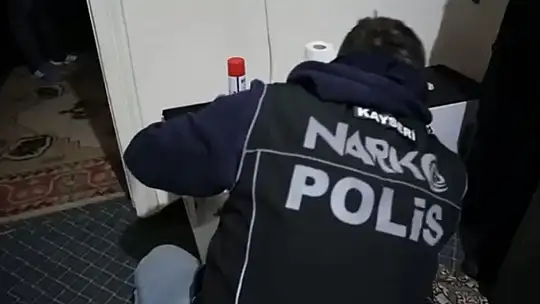 Kayseri'de torbacılara eş zamanlı operasyon: 7 tutuklama