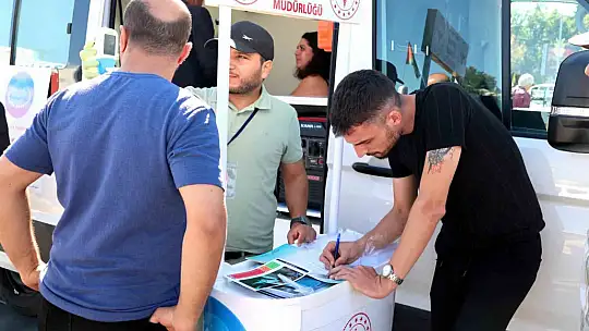 Kayseri'de tütünle mücadelede yeni dönem: 'Mobil Sigara Bırakma Aracı' hizmete başladı