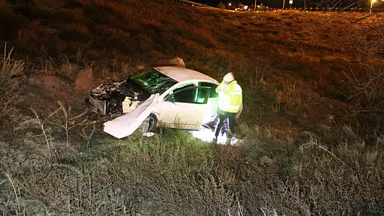 Kayseri'de uçuruma düşen otomobilin sürücüsü yaralandı