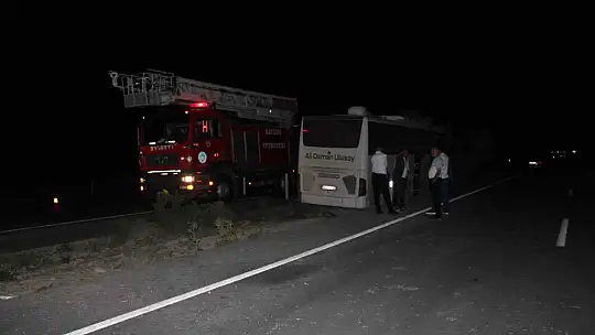 Kayseri'de yolcu otobüsü kaza yaptı: Ölü ve yaralılar var