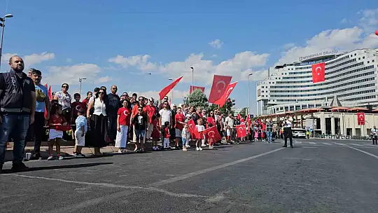 Kayseri'de Zafer Bayramı coşkusu