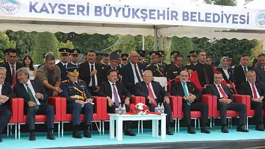 Kayseri'de Zafer Bayramı coşkuyla kutlandı