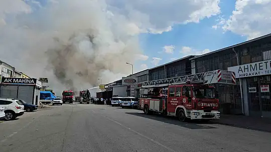 Kayseri'deki hurda yangını 2 saatte söndürüldü