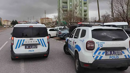 Kayseri'deki kavgada araçlar kurşunlandı