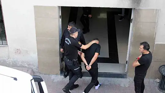 Kayseri'deki yeni nesil suç örgütü operasyonunda gözaltına alınan 32 şüpheli adliyede