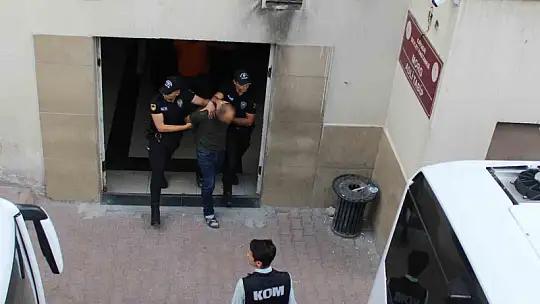 Kayseri'deki yeni nesil suç örgütü operasyonunda gözaltına alınan 32 şüpheli adliyede