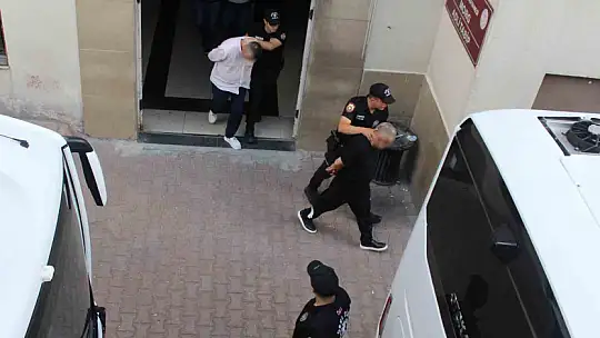 Kayseri'deki yeni nesil suç örgütü operasyonunda gözaltına alınan 32 şüpheli adliyede