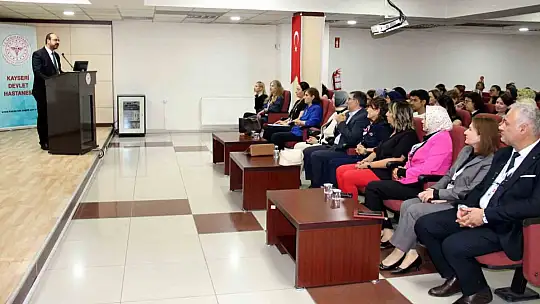 Kayseri Devlet Hastanesi'nde 'Kritik Hastada Beslenme' eğitimi