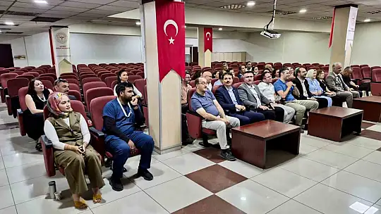 Kayseri Devlet Hastanesi'nde Risk Yönetim Kurulu Dönemsel Değerlendirme Toplantısı düzenlendi