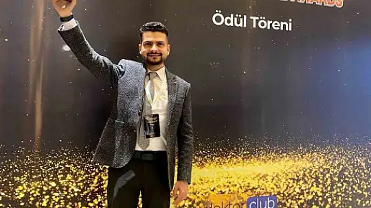 Kayseri Devlet Hastanesi'ne 'Yılın Yenilikçi Sağlık Profesyonelleri' ödülü