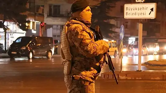 Kayseri emniyetinden yılbaşı öncesi sıkı denetim: Bin 16 şahıs sorgulandı