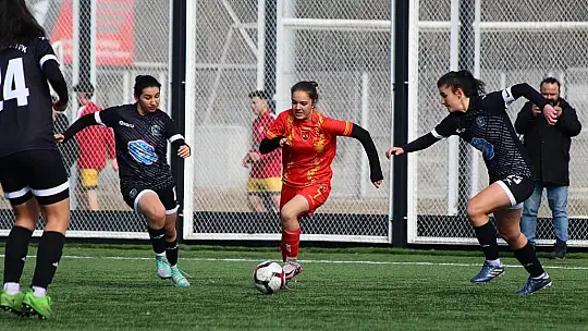 Kayseri Kadın FK ikinci yarıda güldü