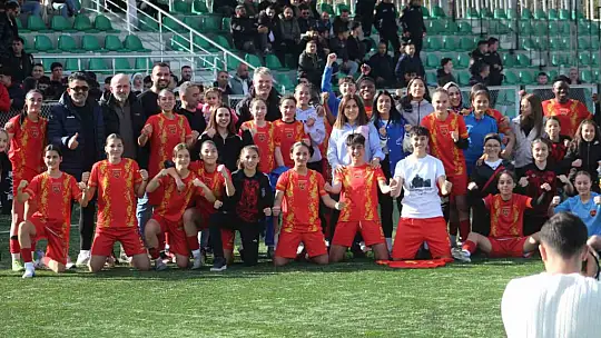 Kayseri Kadın FK şampiyon oldu