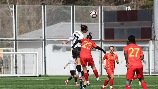 Kayseri Kadın FK şampiyon oldu