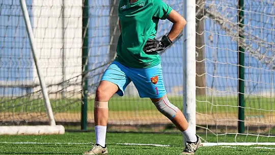Kayseri Kadın Futbol Kulübü'nde Yağmur Karademir ile yollar ayrıldı