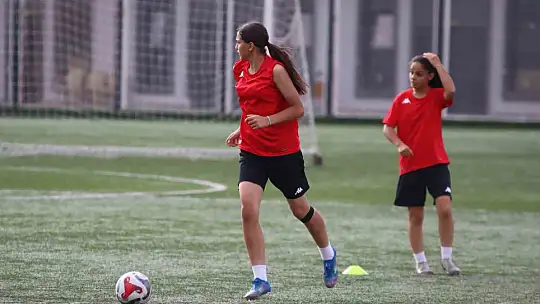 Kayseri Kadın Futbol Kulübü, Süper Lig'e hazırlanıyor