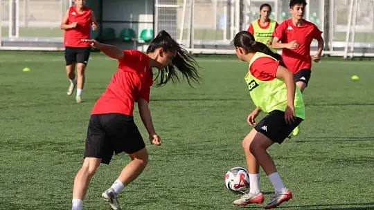 Kayseri Kadın Futbol Kulübü, Süper Lig'e hazırlanıyor