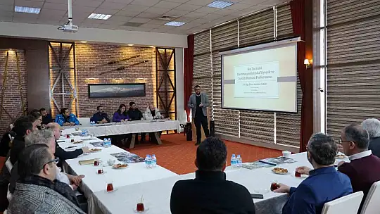 Kayseri Kent Konseyi'nden Erciyes'in zirvesinde 'gastronomi' toplantısı