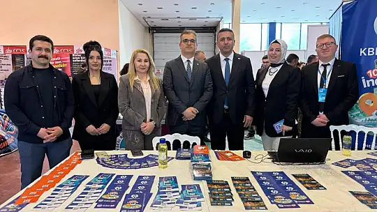 Kayseri Kitap Fuarı'nda çocukların keyfi yerinde