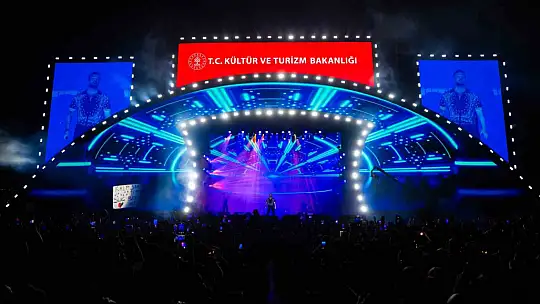 Kayseri Kültür Yolu Festivali'nde Sinan Akçıl ile unutulmaz final