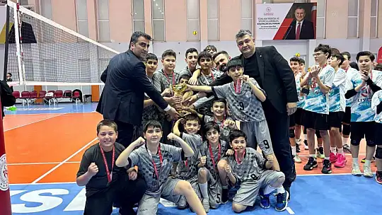 Kayseri Midi Erkekler Voleybol Süper Ligi tamamlandı